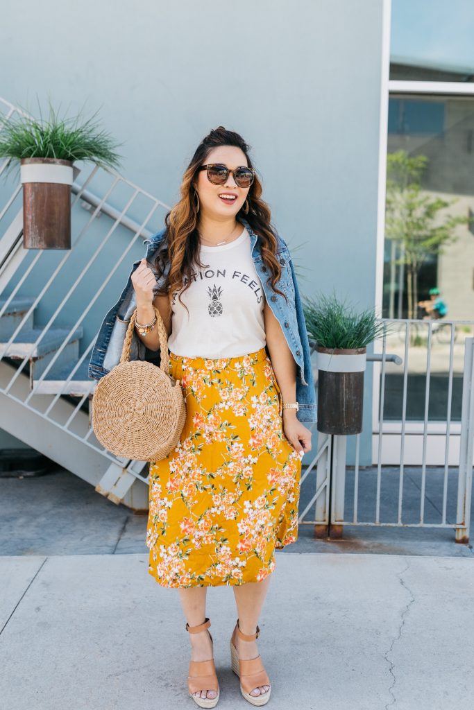 10 Ways To Style The Straw Round Bag | Sandy a la Mode