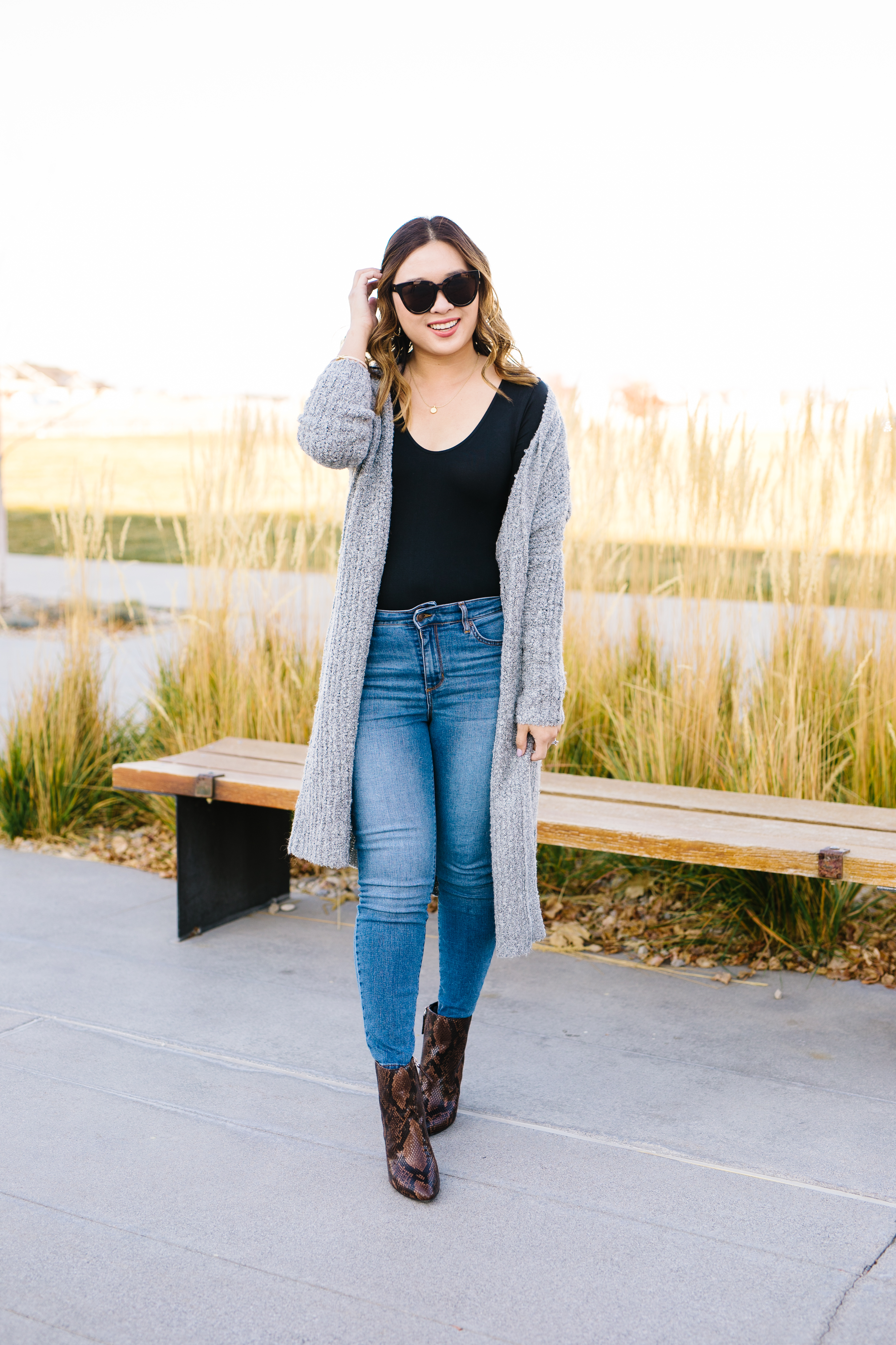 How to elevate a basic bodysuit and jeans! Happy first day of fall! 🎉, bodysuit